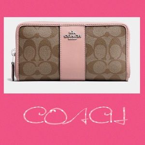 💓one left 💓NWTCoachPetal/Silver AccordionWaller